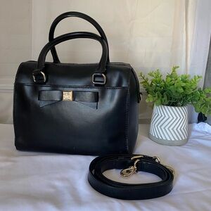 Kate spade Elegant Black Handbag with Bow Accent